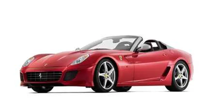 Ferrari SA Aperta: 599 da 670 CV senza tetto