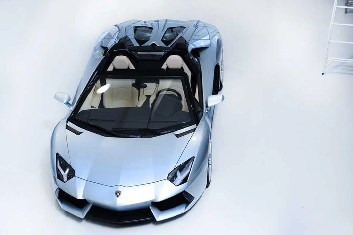 Lamborghini Aventador Roadster: foto ufficiali