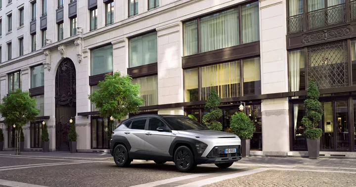 Hyundai Kona Dark Line: arriva in Italia il SUV con look nero e più tecnologia