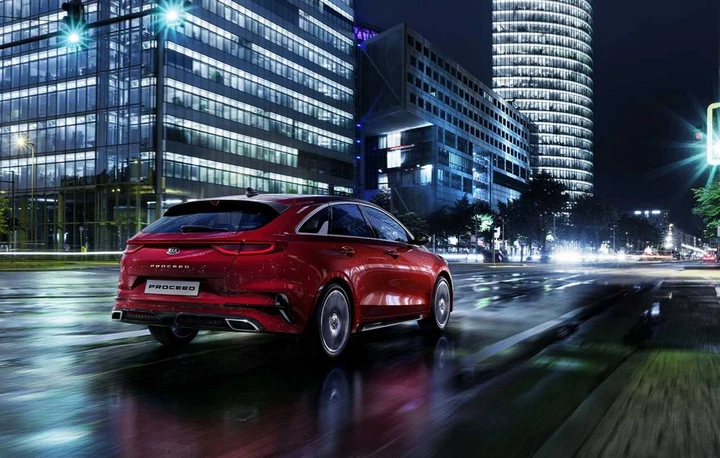 Kia ProCeed: una wagon che vuole fare la coupé