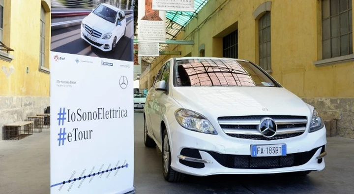 Mercedes: parte oggi da Roma #IoSonoElettrica