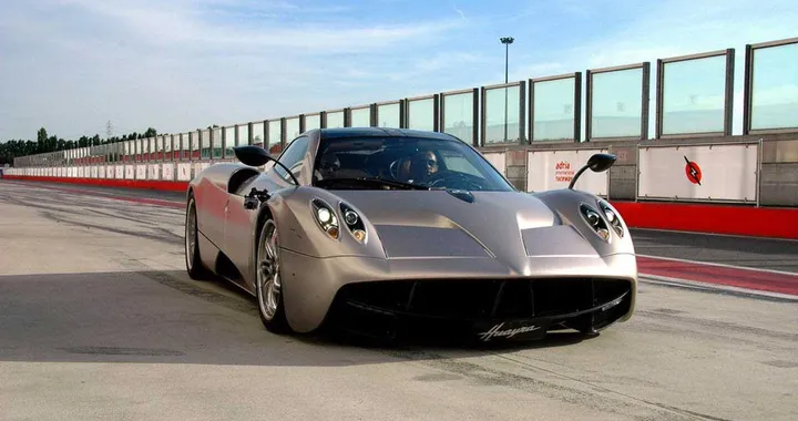 Pagani Huayra e Zonda R tra i cordoli di Adria