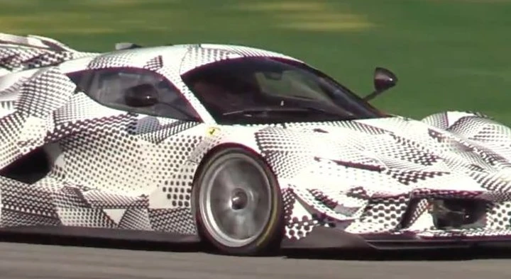 Ferrari FXX K Evoluzione, esemplare avvistato a Monza: il video