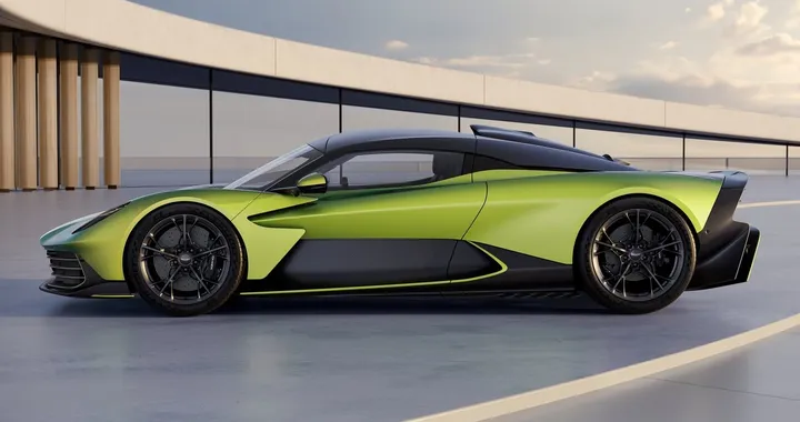 Aston Martin Valhalla: supercar ibrida plug-in da 1079 CV con DNA da Formula 1