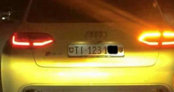 Ritrovata bruciata l'Audi gialla