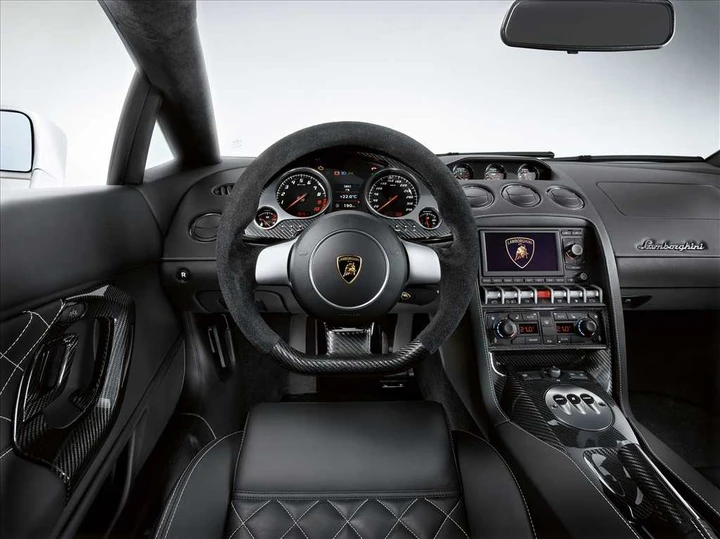LAMBORGHINI Murciélago