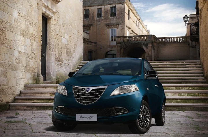 Lancia: nuova Ypsilon 