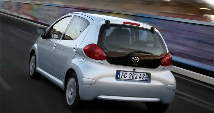 TOYOTA Aygo