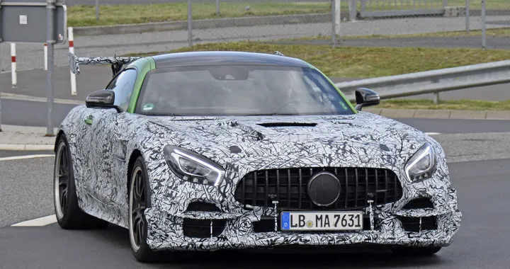 Mercedes-Benz: foto spia dei prototipi della AMG GT R Black Series