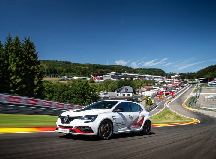 Renault: è record a Spa per la Megane R.S. Trophy-R