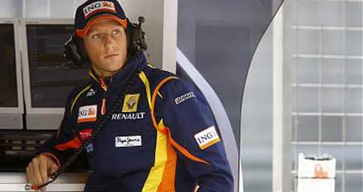 Alonso e Grosjean su Renault a Valencia