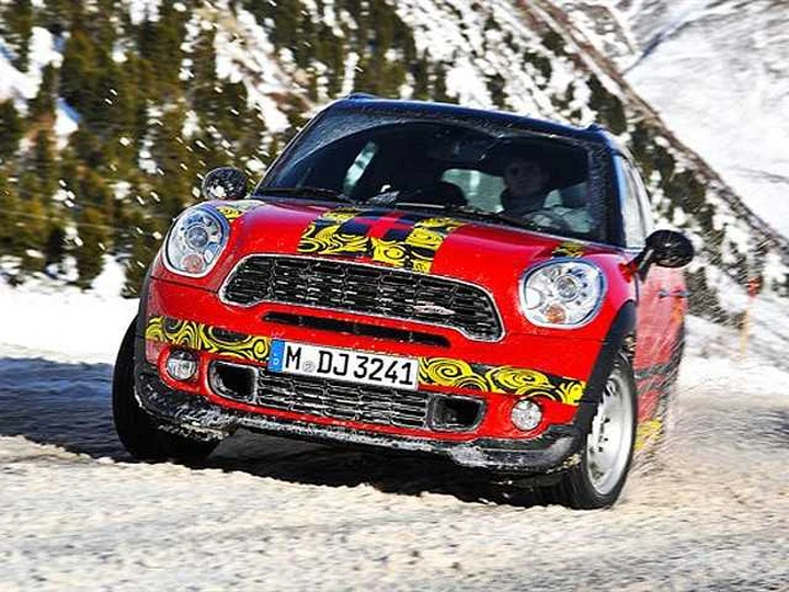 Mini Countryman JCW, prime foto ufficiali