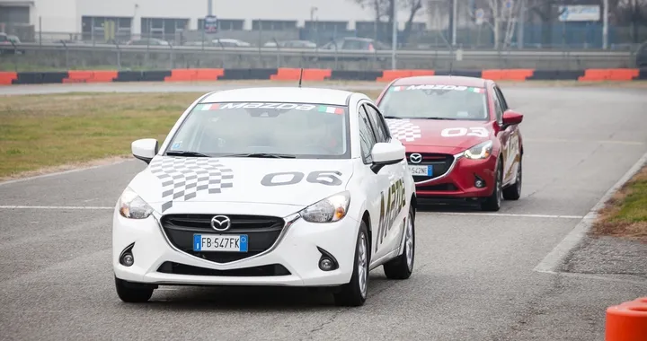 Mazda2 1.5 105 CV Skycactiv-D, primo contatto