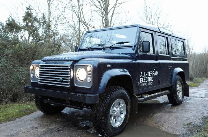 Land Rover Defender Electric Concept