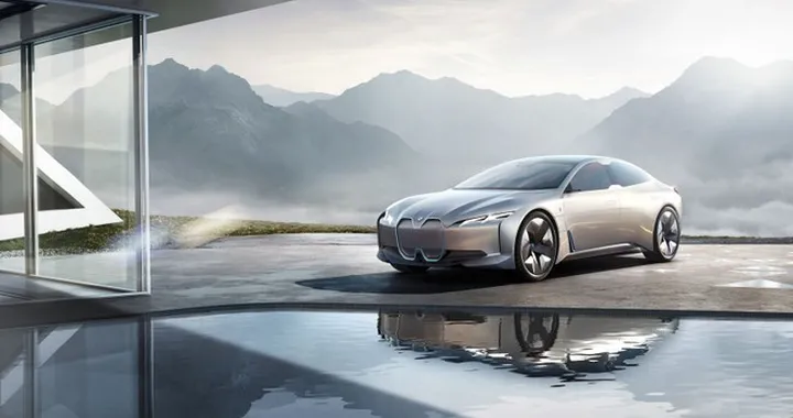 Bmw i4: nuove informazioni sull’inedita berlina elettrica della Casa tedesca
