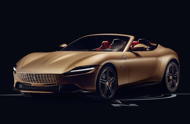 Ferrari Roma Spider Tailor Made: l'eccellenza dell'artigianato italiano