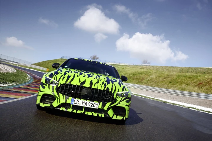 Mercedes-AMG GT: nuovi dettagli sulla superberlina attesa a Ginevra