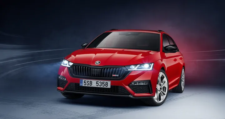 Skoda Octavia RS iV: ibrida e sportiva