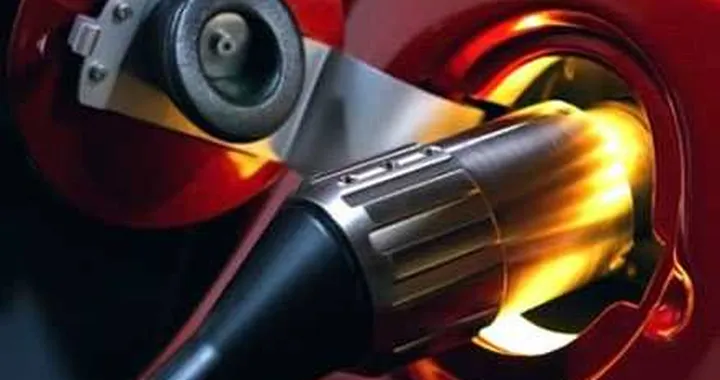 Via libera alla prima auto ibrida russa