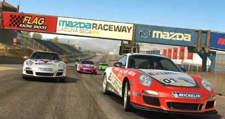 Real Racing 3 su iPhone 5