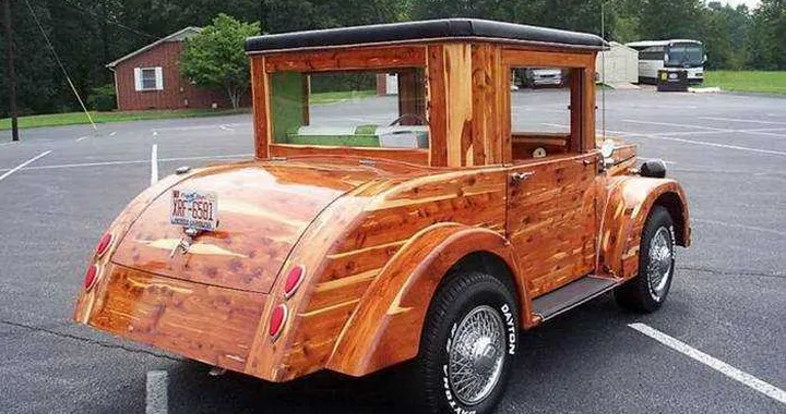 Tuning estremo, e l'auto diventa di legno