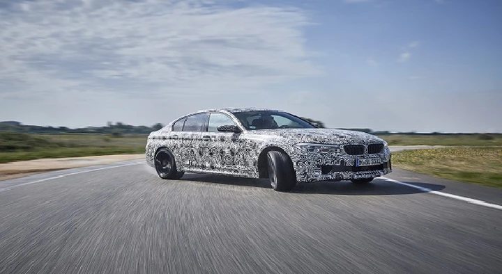 Bmw M5 M xDrive 2017: trazione integrale per la nuova serie