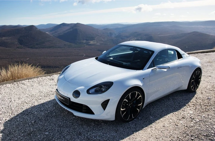 Le nuove Alpine avranno motori Mercedes-Amg?