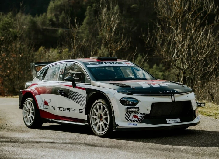 Lancia è tornata: il mito della Ypsilon Rally2 sfida il Monte Carlo