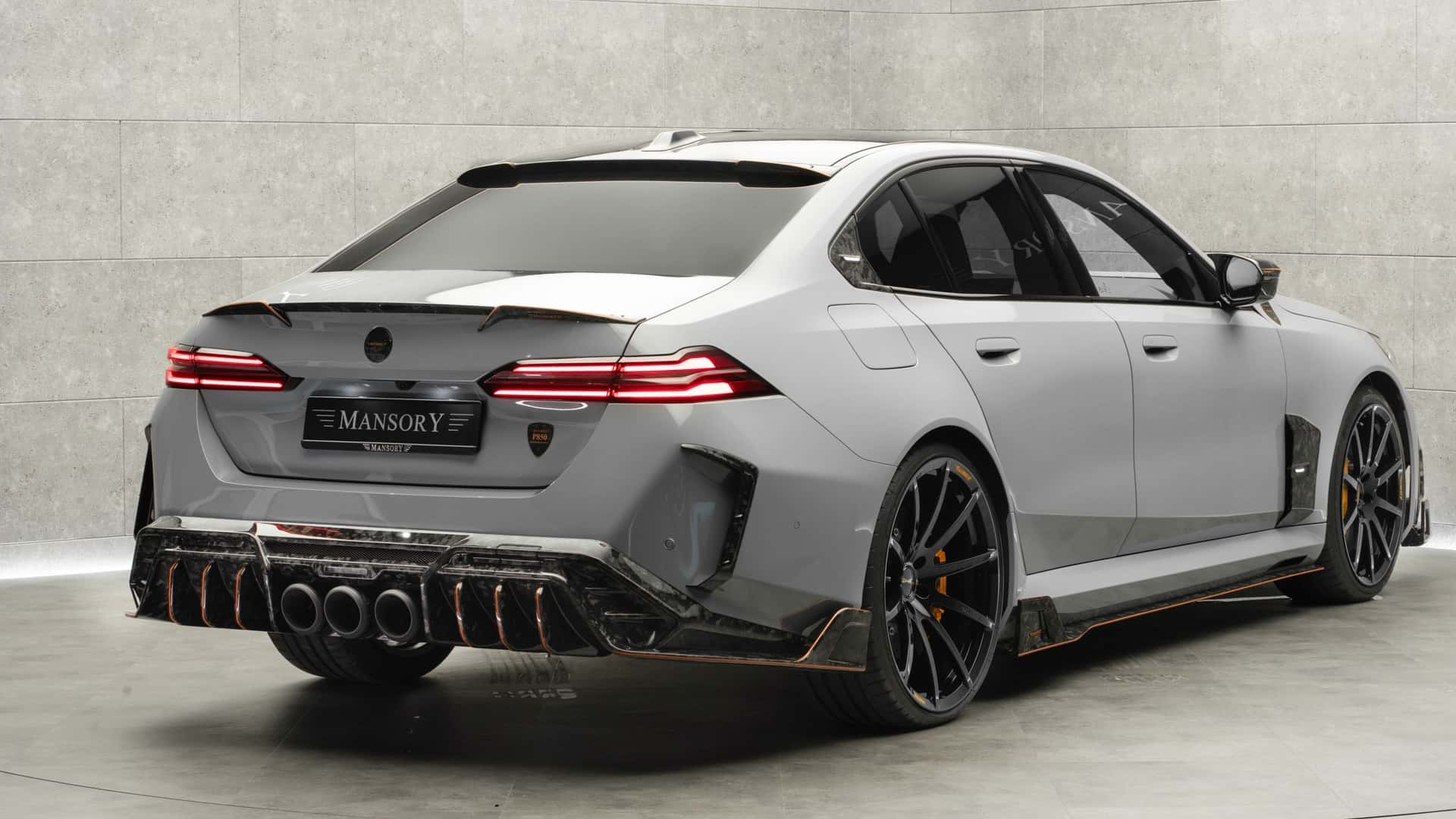 BMW M5 by Mansory: stile audace e personalizzazioni estreme