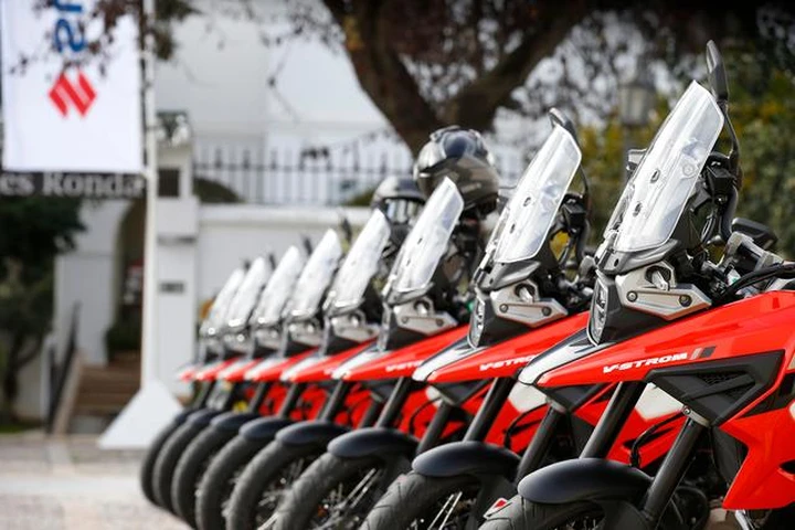 Suzuki V-STROM Tour 2020: immagini ufficiali
