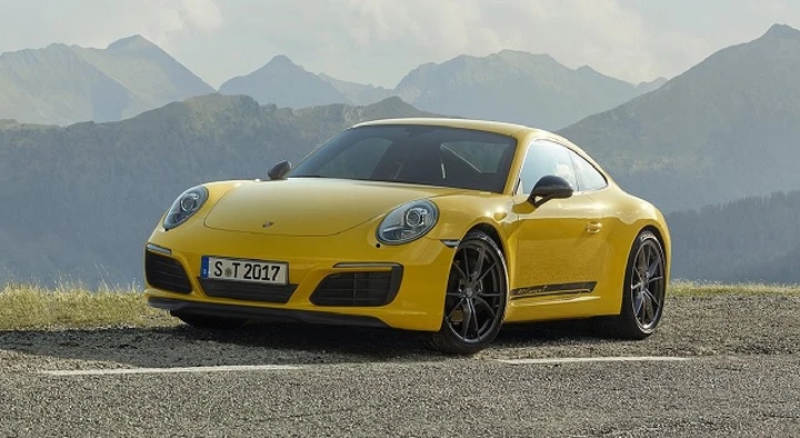 Porsche 911 Carrera T: ritorno al minimalismo sportivo