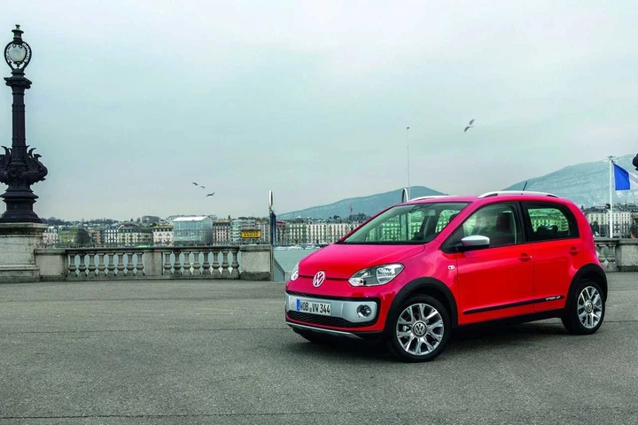 Volkswagen Cross Up! 2013, prime immagini ufficiali