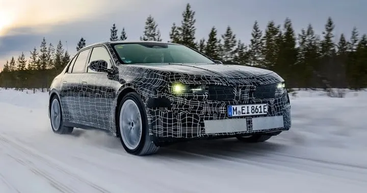 BMW Serie 3, come conciliare la trazione elettrica con la tradizione sportiva