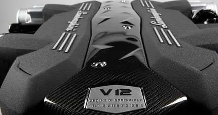 Lamborghini: un nuovo V12 sull'erede della Murciélago