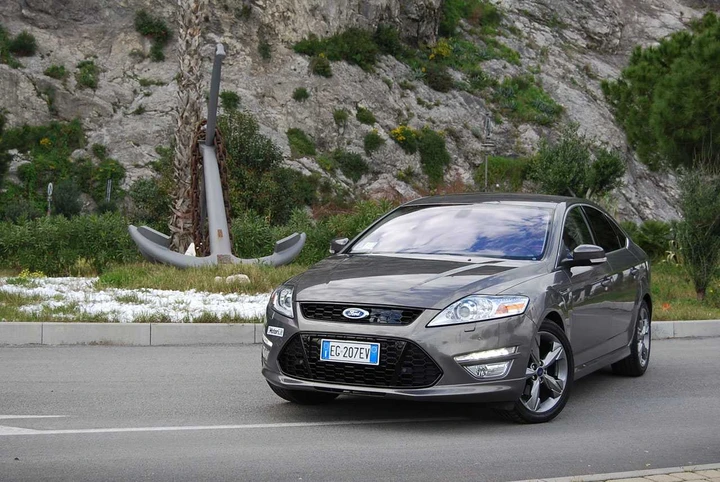Ford Mondeo 2.0 TDCi 163 CV Individual: business class!