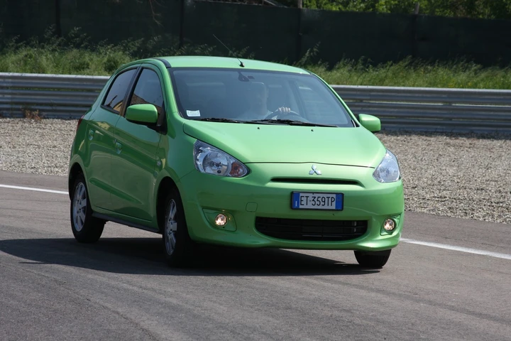 Mitsubishi Space Star 1.0 ClearTec Intense: la prova su strada