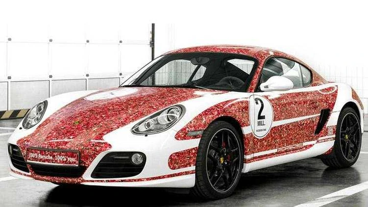 Porsche Cayman S speciale Facebook