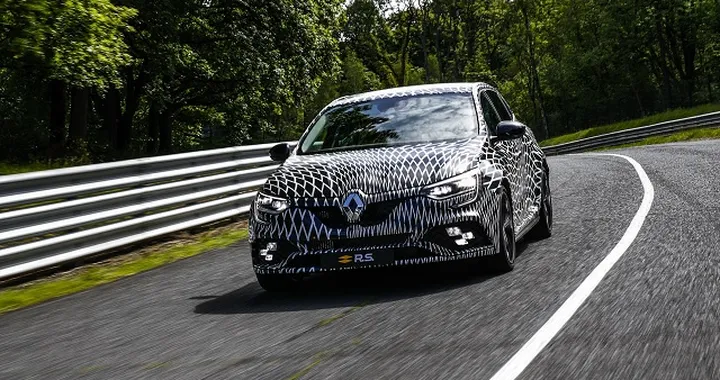 Renault Mégane RS 2018: anche con le ruote posteriori sterzanti