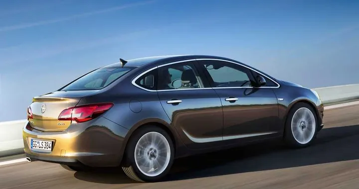 Opel Astra Sedan: per i mercati emergenti