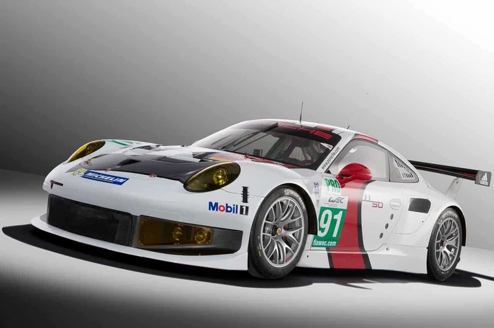 Porsche 911 RSR 2013