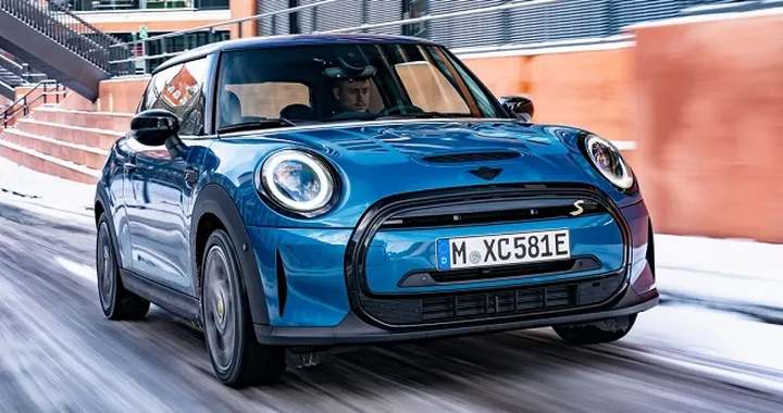 Mini Cooper SE Electric Collection: dotazioni e allestimento