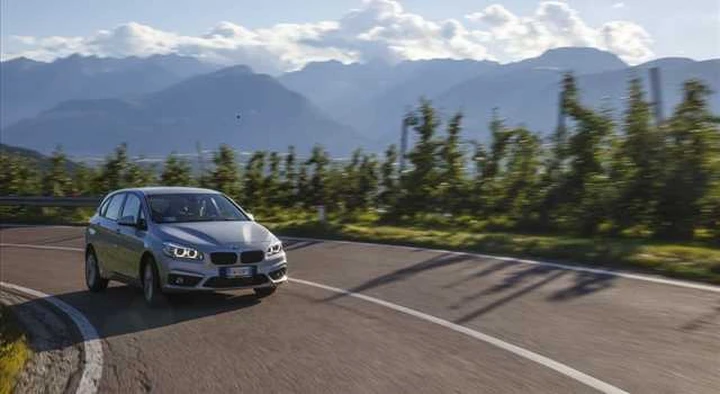 BMW Serie 2 Active Tourer ibrida plug-in: arriva nel 2015?