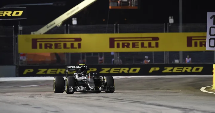 GP di SINGAPORE, QUALIFICHE: Rosberg è da record