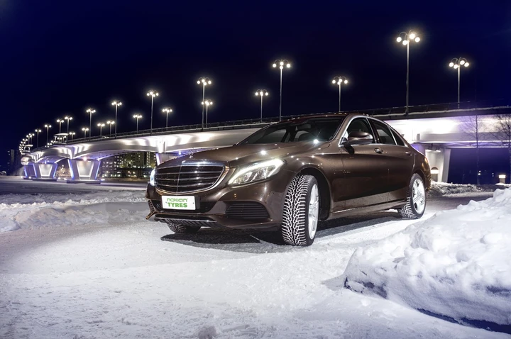 Nokian WR SUV e Hakkapeliitta, nuova gamma pneumatici invernali: immagini ufficiali