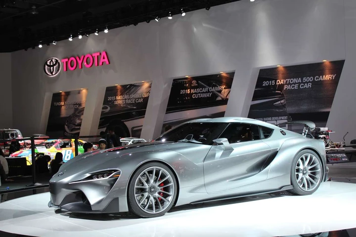 Toyota FT-1, live al Salone di Detroit 2015