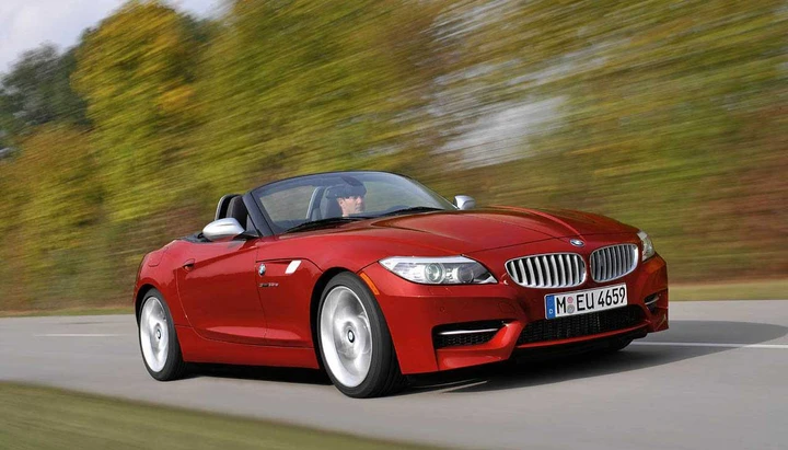 UK: pubblicità ingannevoli Bmw Z4 e Cayenne