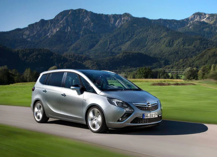 Opel Zafira Tourer 2012