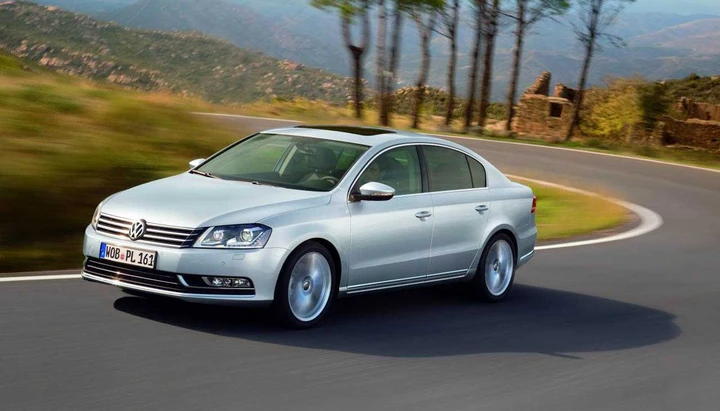 Volkswagen Passat Model Year 2011