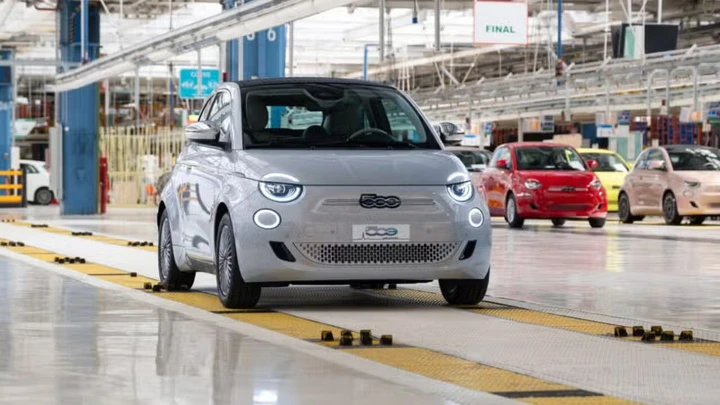 Mirafiori, svolta storica: più produzione e lavoro stabile