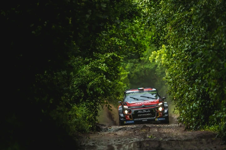 Rally di Gran Bretagna: gara casalinga per gli equipaggi Citroen Racing